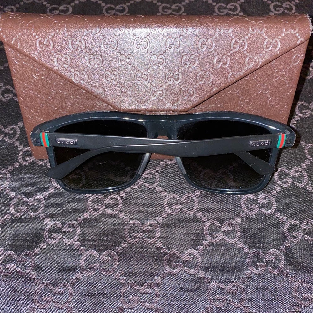 Gucci sunglasses - Picture 2 of 2